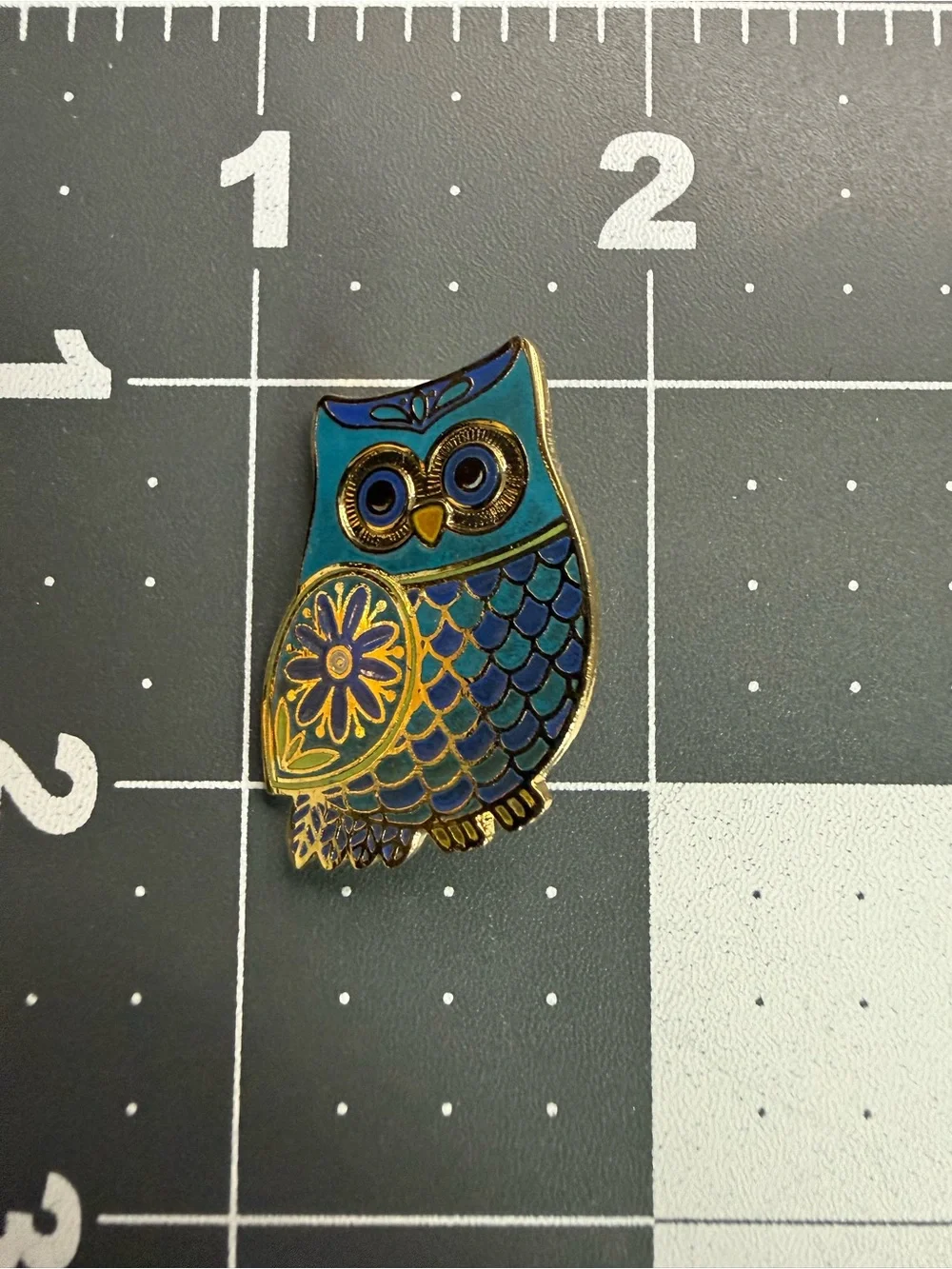 Vintage Hallmark Blue Cloisonne Gold tone OWL Figure Pin Brooch Enamel